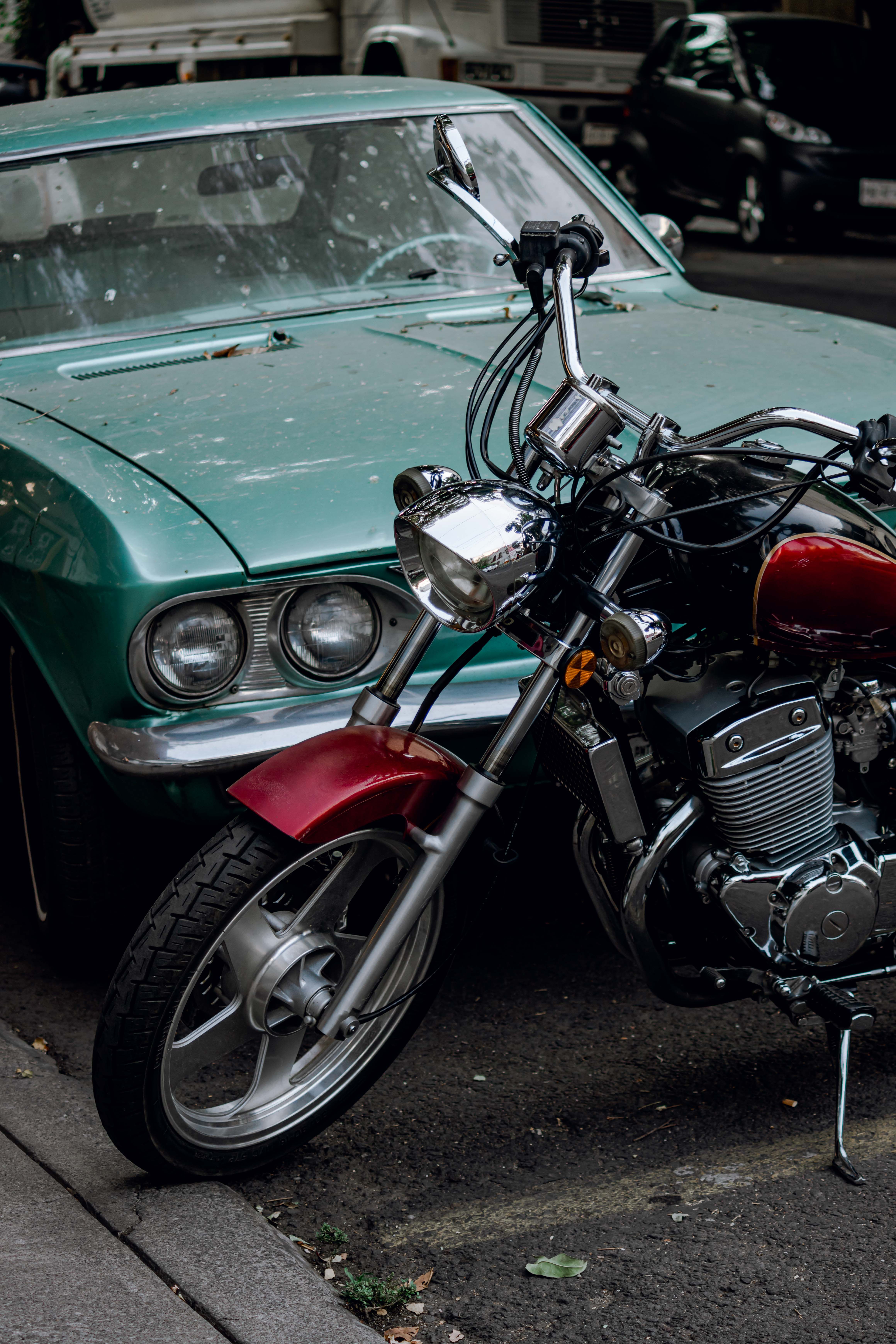 CARS & MOTORBIKES